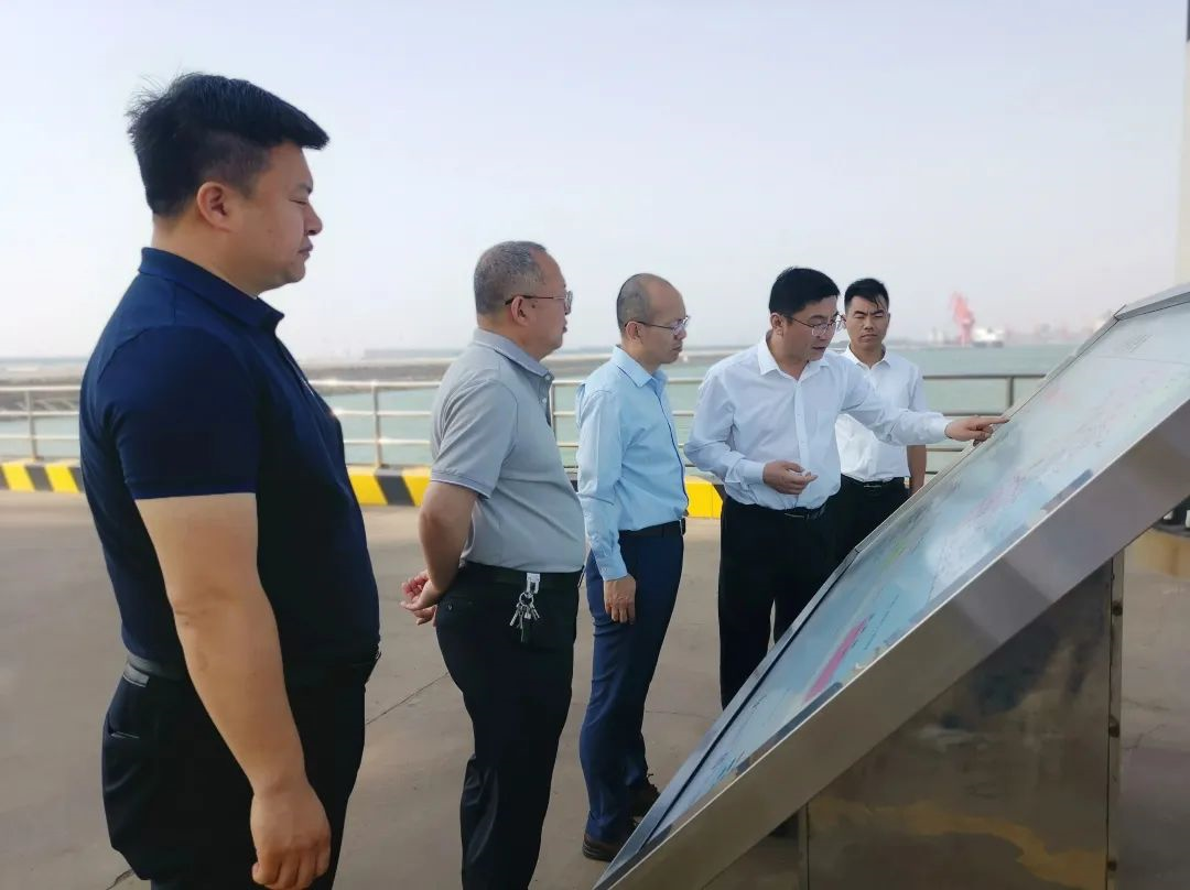 中国航海学会副秘书长谢燮到沧州港务集团调研指导工作
