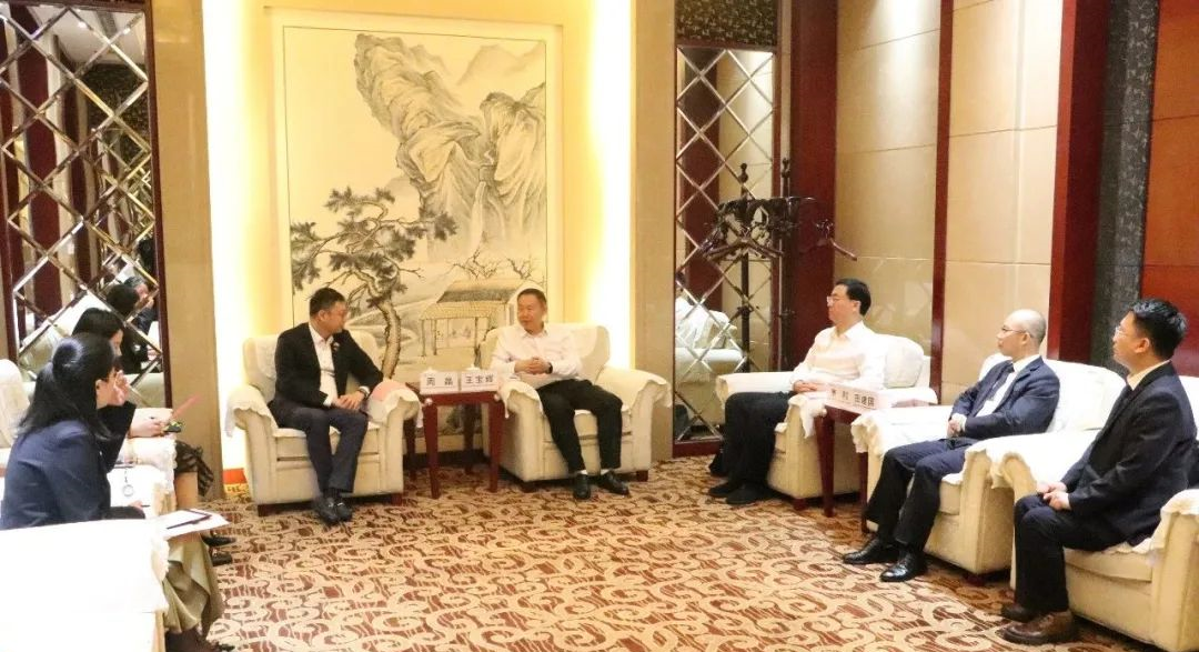 王宝辉董事长与迪拜环球港务集团在沧州市举行工作会谈
